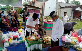 Bersih Desa Sambut Tahun Baru Islam, Warga Desa Kutoarjo Gotong Royong Jaga Tradisi