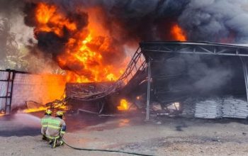 Kebakaran Hebat di Gudang Penimbunan Solar Lampung