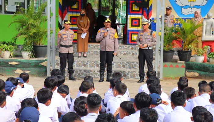 Sambangi SMPN 5, Kapolresta Bandar Lampung Ajak Pelajar Jauhi Kenakalan Remaja