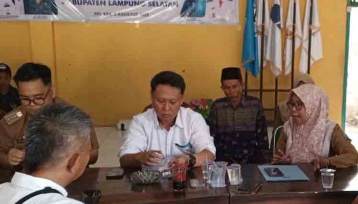 Bulog Respons Cepat: Ganti Beras Tak Layak dan Pastikan Kualitas Bantuan untuk Warga Desa Bumi Restu