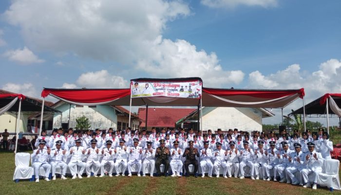 Kecamatan Gadingrejo Tunjukkan Kekompakan di Upacara HUT RI ke-80