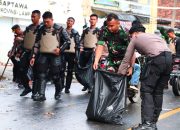Dandim 0410/KBL Turun Langsung Bersih-bersih Pasca Aksi Demo Mahasiswa