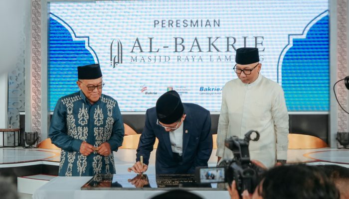 Menteri Agama Resmikan Masjid Raya Al-Bakrie, Hadirkan Pusat Ibadah dan Ekonomi Umat di Lampung