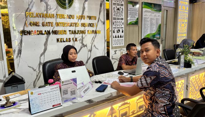 JPU Kejari Pringsewu Limpahkan Berkas Tipikor Penyaluran Kredit pada PT. BRI (Persero) Tbk Unit Pringsewu 1 ke Pengadilan Tipikor PN Tanjung Karang
