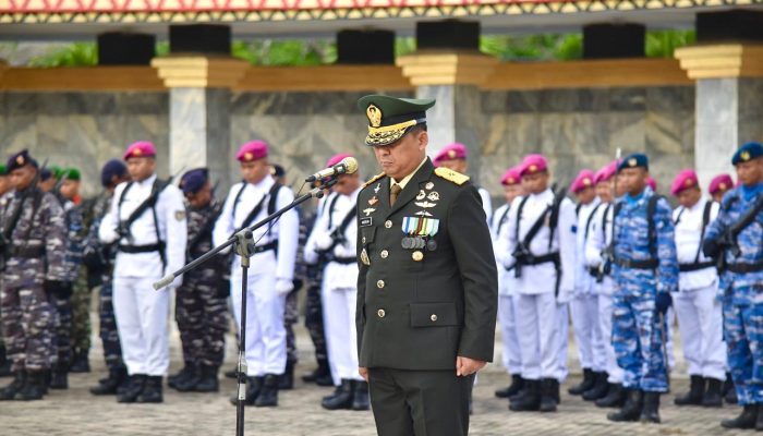 Kasdam XXI/RI Pimpin Ziarah Rombongan Peringati HUT Ke-80 TNI Tahun 2025