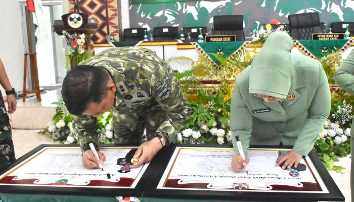 Pangdam XXI/Radin Inten Kunjungi Kodim 0424/Tanggamus dan Berikan Arahan kepada Prajurit dan Persit