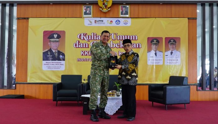 KULIAH UMUM PANGDAM XXI/RADIN INTEN: MAHASISWA ITERA HARUS SIAP MENGABDI UNTUK NEGERI