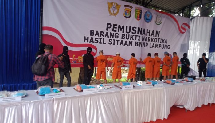 Tegaskan Perang terhadap Narkotika, Pemprov Lampung Bersama BNNP Lampung Musnahkan Barang Bukti Narkotika
