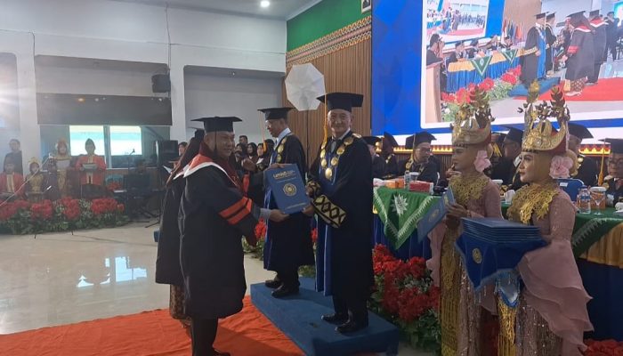 Sukses Gelar Sidang Luar Biasa, UMKO Lepas 224 Alumni Lulusan Wisuda Ke-VII 2026