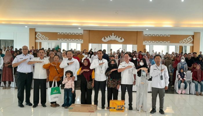 Bantuan ATENSI Kemensos RI Disalurkan untuk 303 Warga Pesawaran Penerima Manfaat