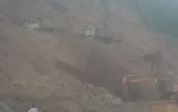 Dugaan Eksploitasi Pekerja Di Pabrik Batu Jaya Tarahan, Pekerja Di Upah Rp 80.000/hari Tidak Di Berikan Alat Pelindung Diri ( APD )