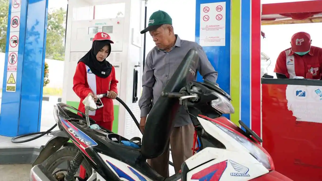 Enam SPBU BBM Satu Harga Resmi Beroperasi di Lampung Barat, Warga Pelosok Kini Lebih Mudah Akses BBM