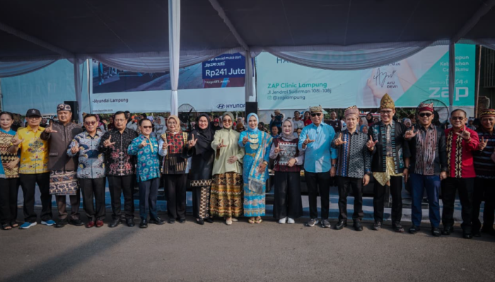Puncak Festival Krakatau XXXV 2026, Gubernur Mirza Flag Off Lampung Tapis Karnaval