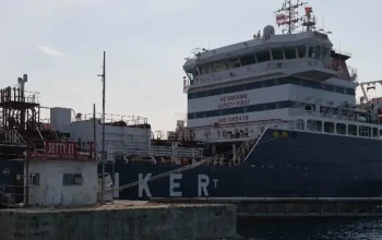 Kapal Pengangkut BBM Bersandar di IT Panjang, Pertamina Perkuat Pasokan Pertalite di Lampung